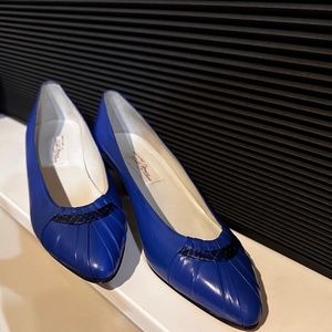 Sesto Meucci Shoes Blue Low Pumps Italy Vtg 80s NOS Gorgeous! 1" Heels SZ 7.5 B